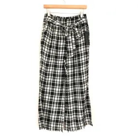 Billy T Gingham Paperbag Waist Pants with Frayed Hem NWT- Size XS (Inseam 24.5")